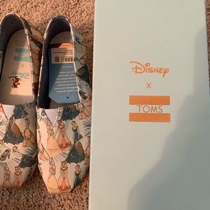 TOMS x Disney Slip Ons